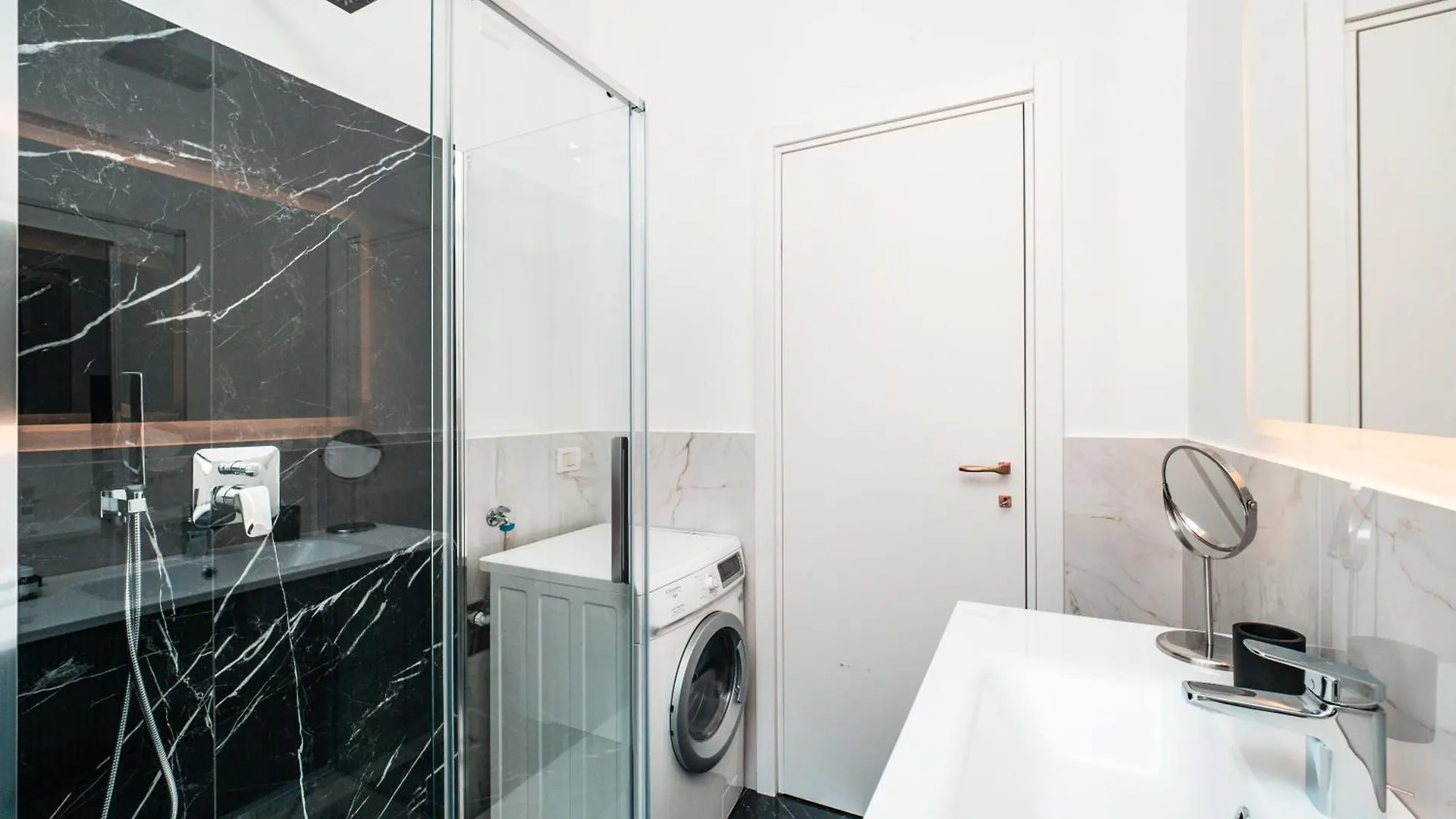 Keys Of Italy - Piazza Vetra Roomy Apartment Milano 0*,